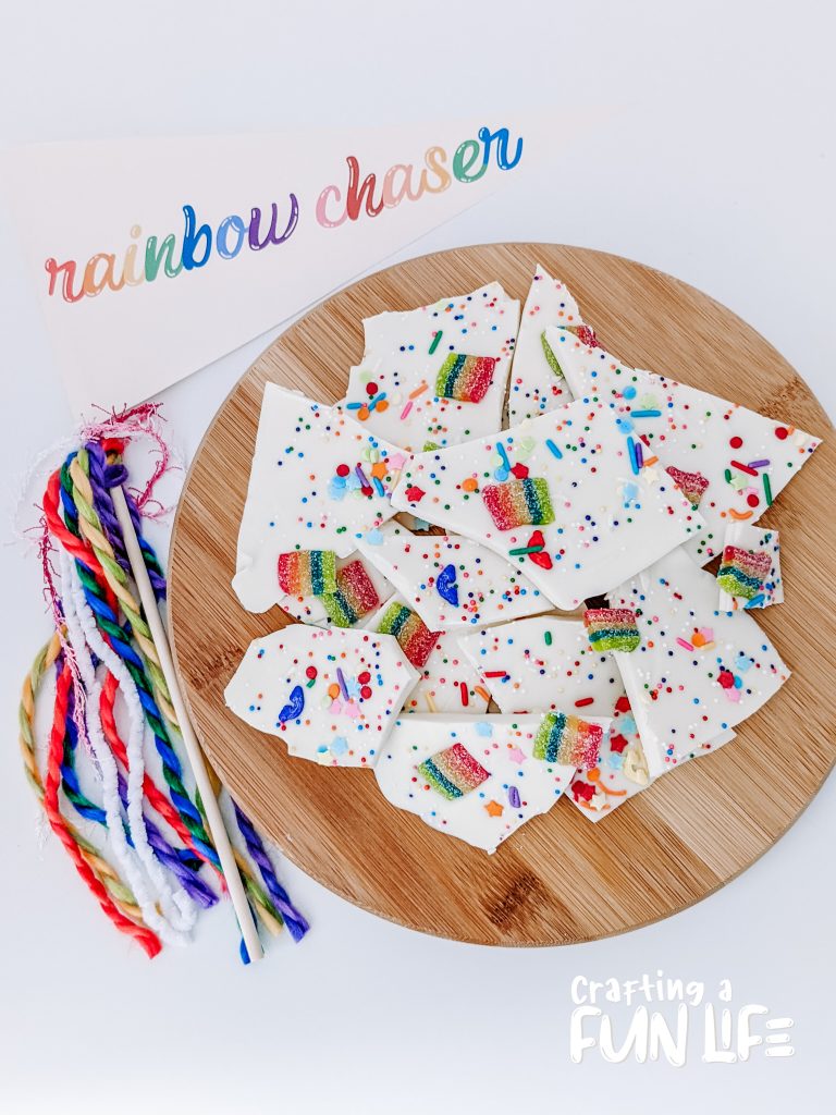rainbow crafts and snacks for kids, rainbow white chocolate bark, spring snacks for kids, St. Patrick's Day snacks for kids