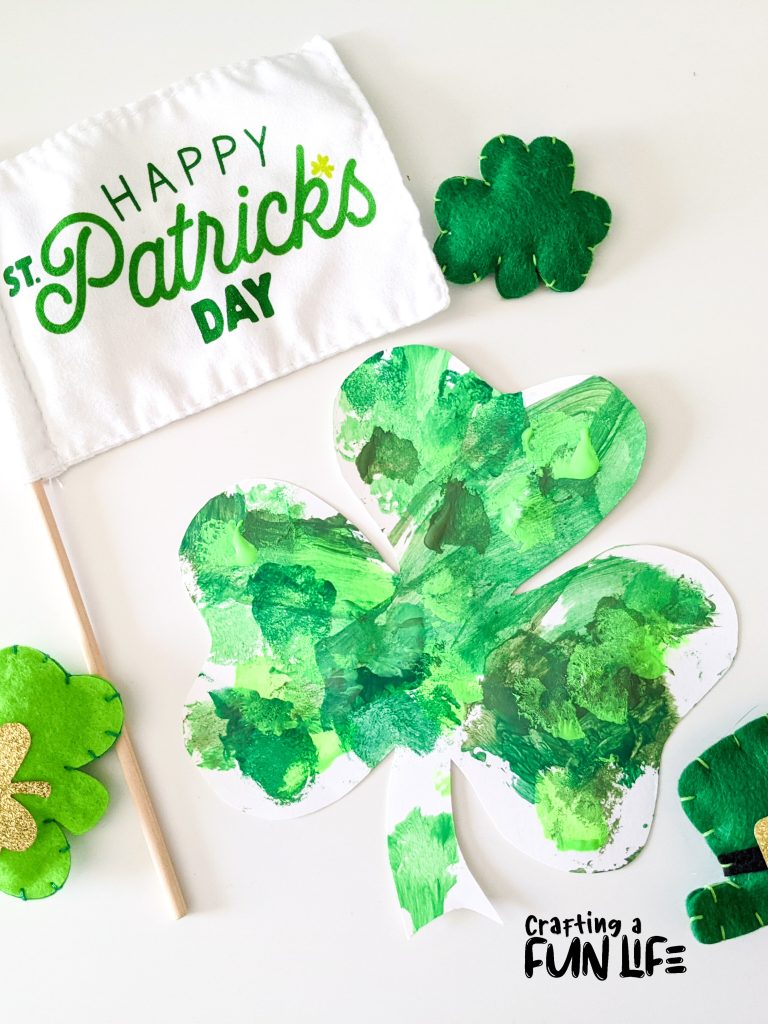 St. Patrick's Day Crafts for Kids, Cotton ball stamped shamrock craft for toddlers, preschooler and elementary kids