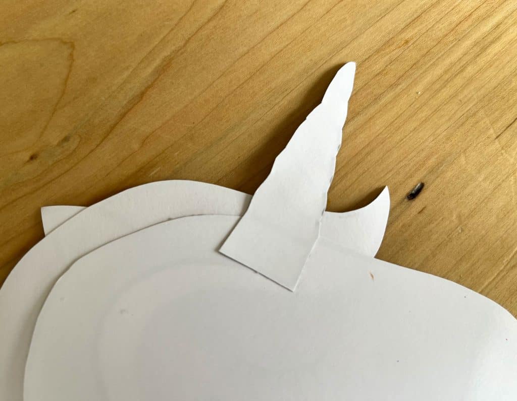 unicorn horn attached to the back of the paper craft